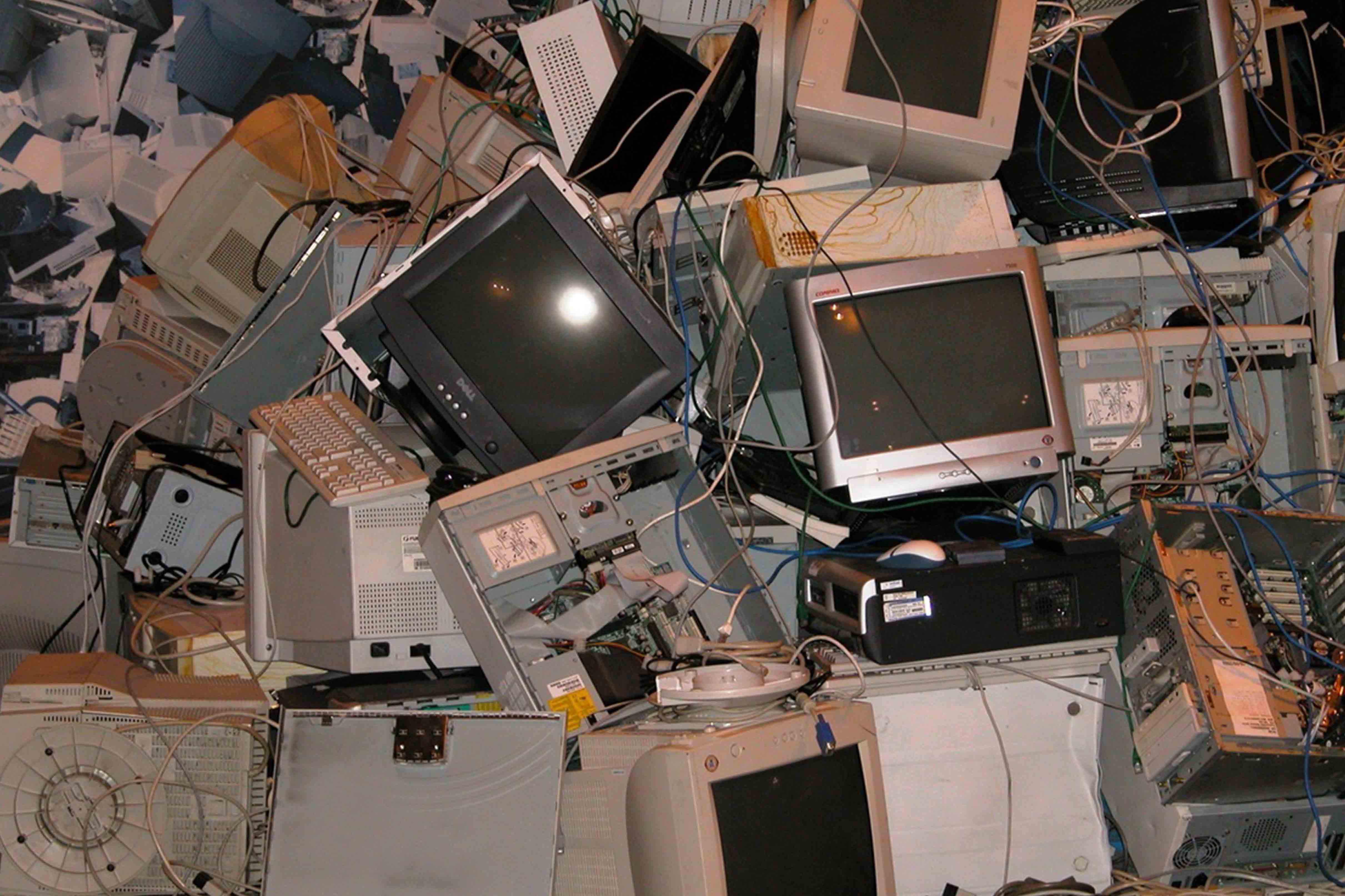 Lixo eletrónico: um problema ambiental do século XXI