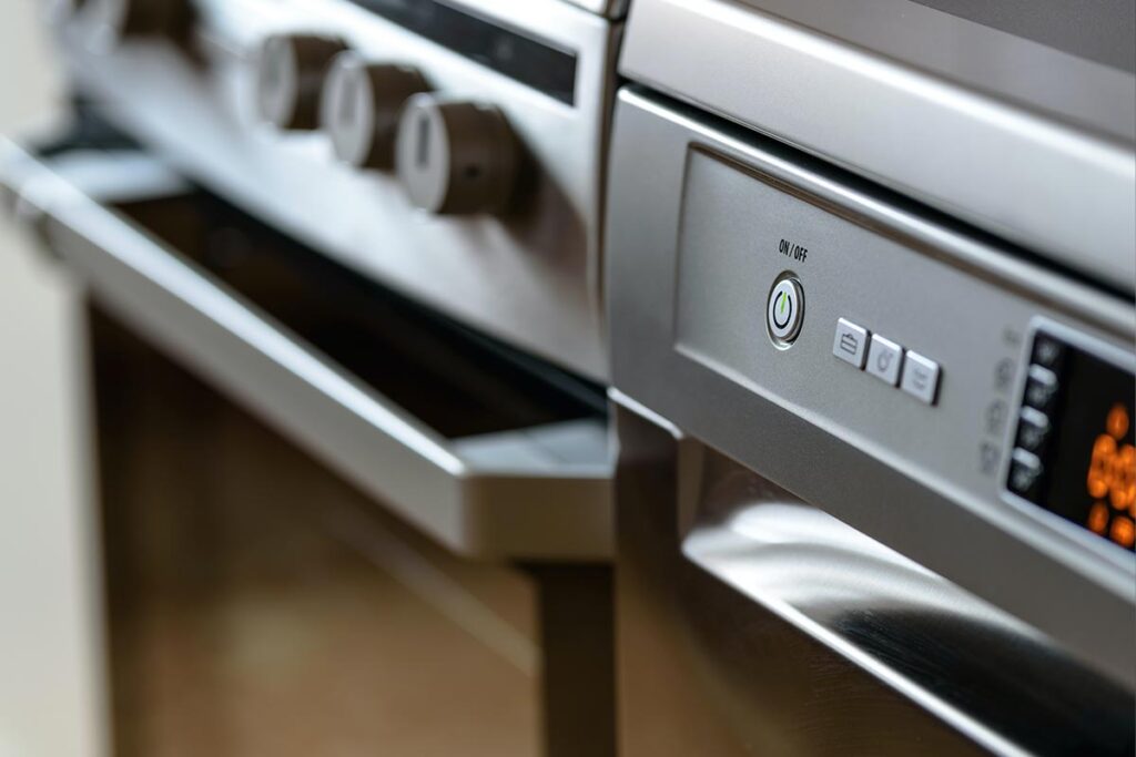 Bi-horário ou tri-horário: qual é a melhor opção? title