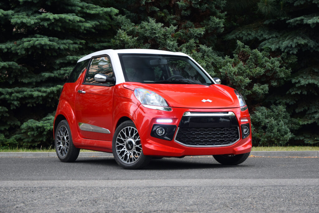 5 microcarros que podes conduzir sem carta de carro title
