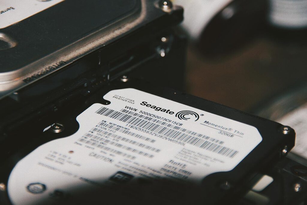 SSD vs HDD: qual é o melhor para ti? title