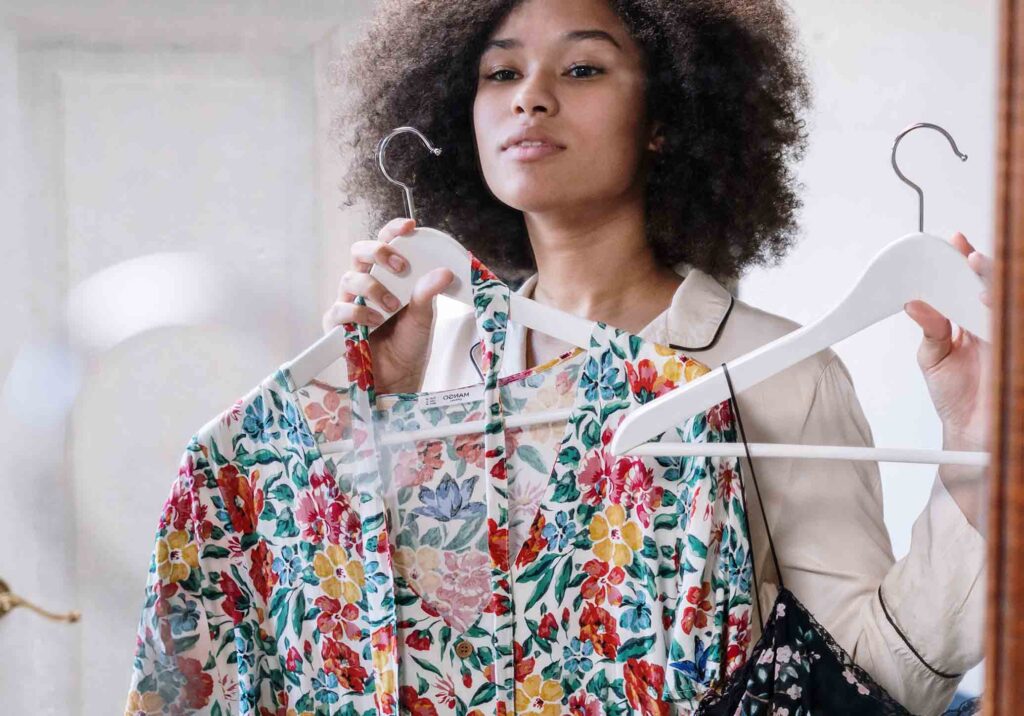 12 dicas para vender roupa usada title