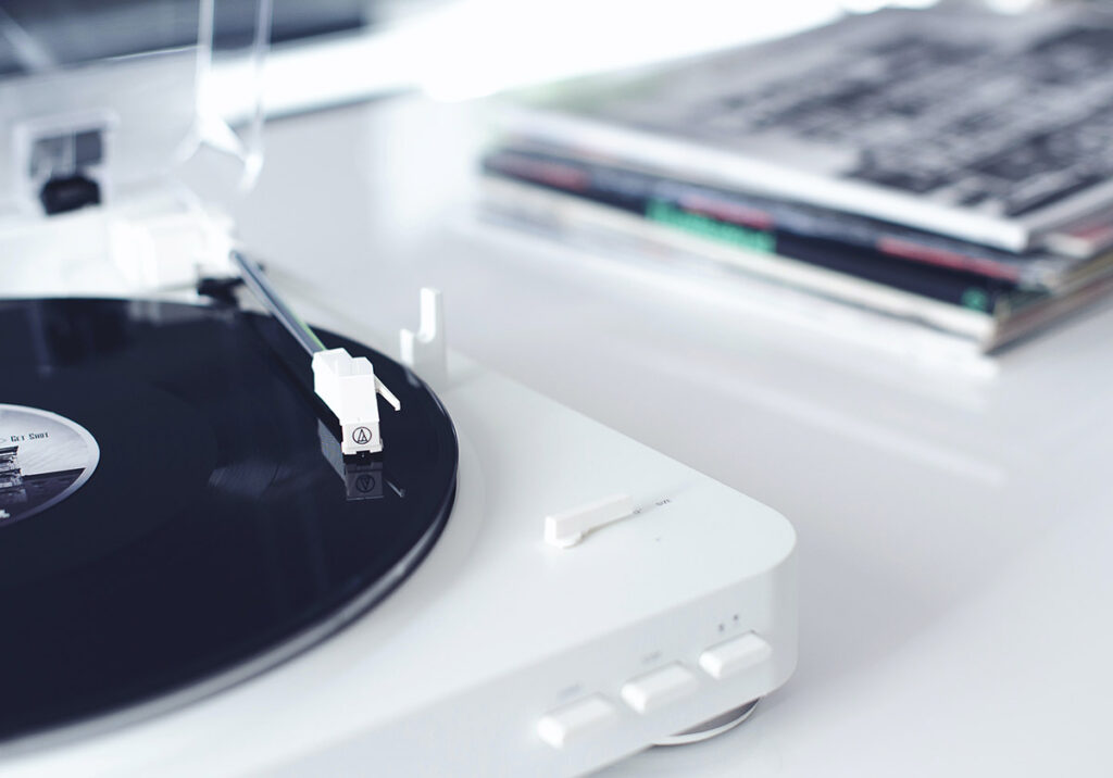 8 melhores gira-discos que podes encontrar no OLX title