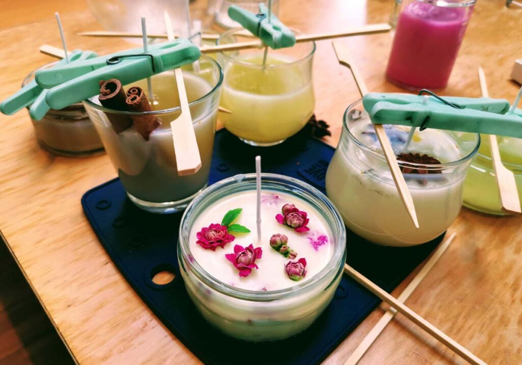 Como fazer velas perfumadas em casa: as receitas mais populares title