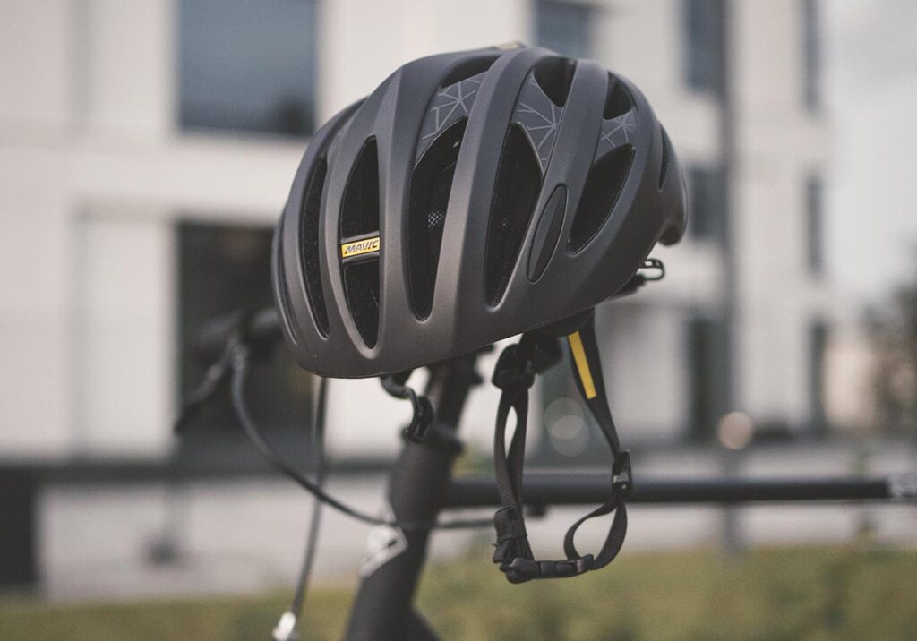 Como escolher o melhor capacete de bicicleta? title