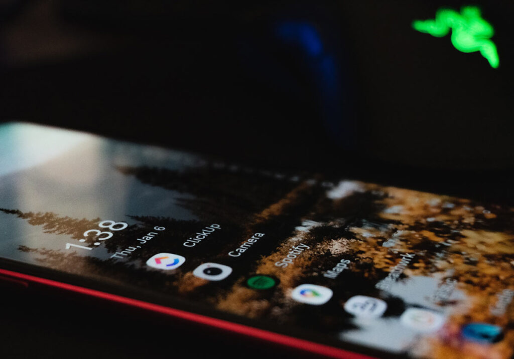 Quanto vale o teu smartphone? Este simulador sabe a resposta title