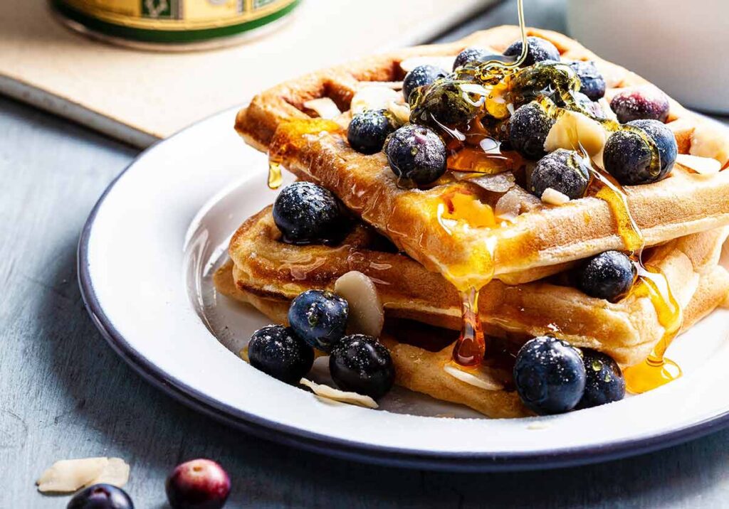 Como fazer waffles deliciosos em casa – com receita. title