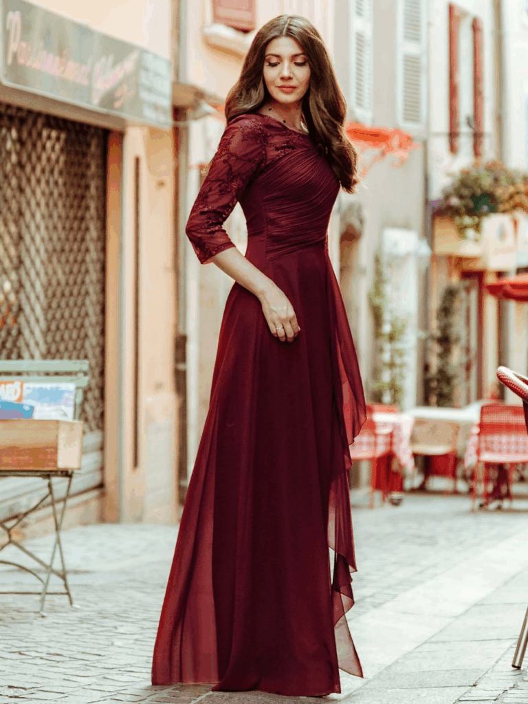 7 vestidos de renda compridos para mulheres que vão surpreender! title