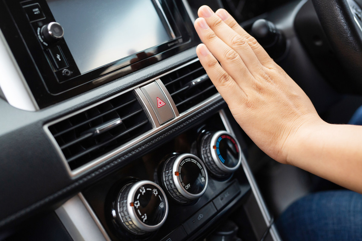 Quando deves recarregar o ar condicionado do teu carro?