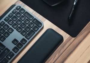 tudo sobre o teclado Logitech MX Keys